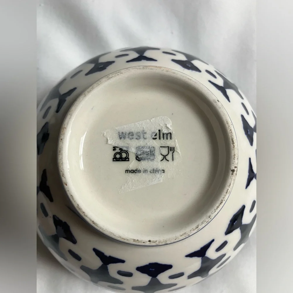 WEST ELM Indigo Tie-Dye Nesting Bowls (2)